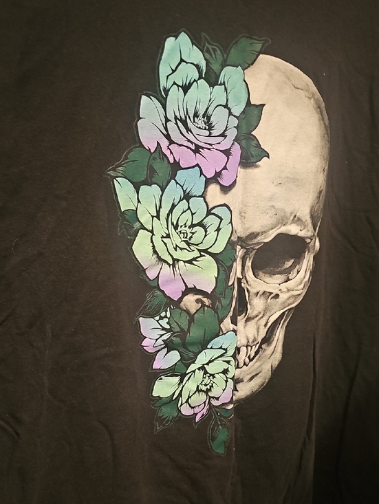 Dom Tops - Floral Skull Short Sleeve Tee - Black